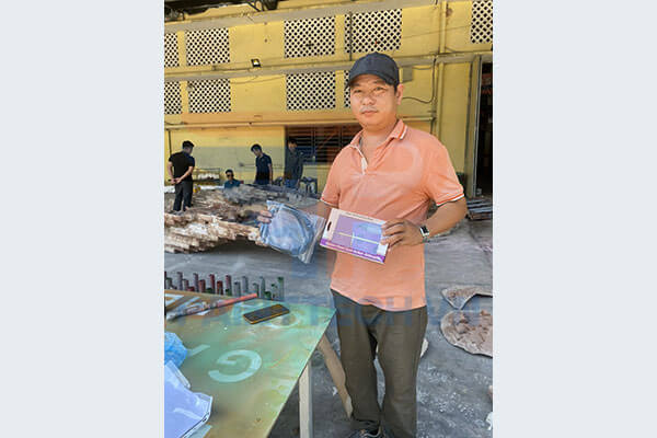 airbrush hp bcn ve tranh tuong 1